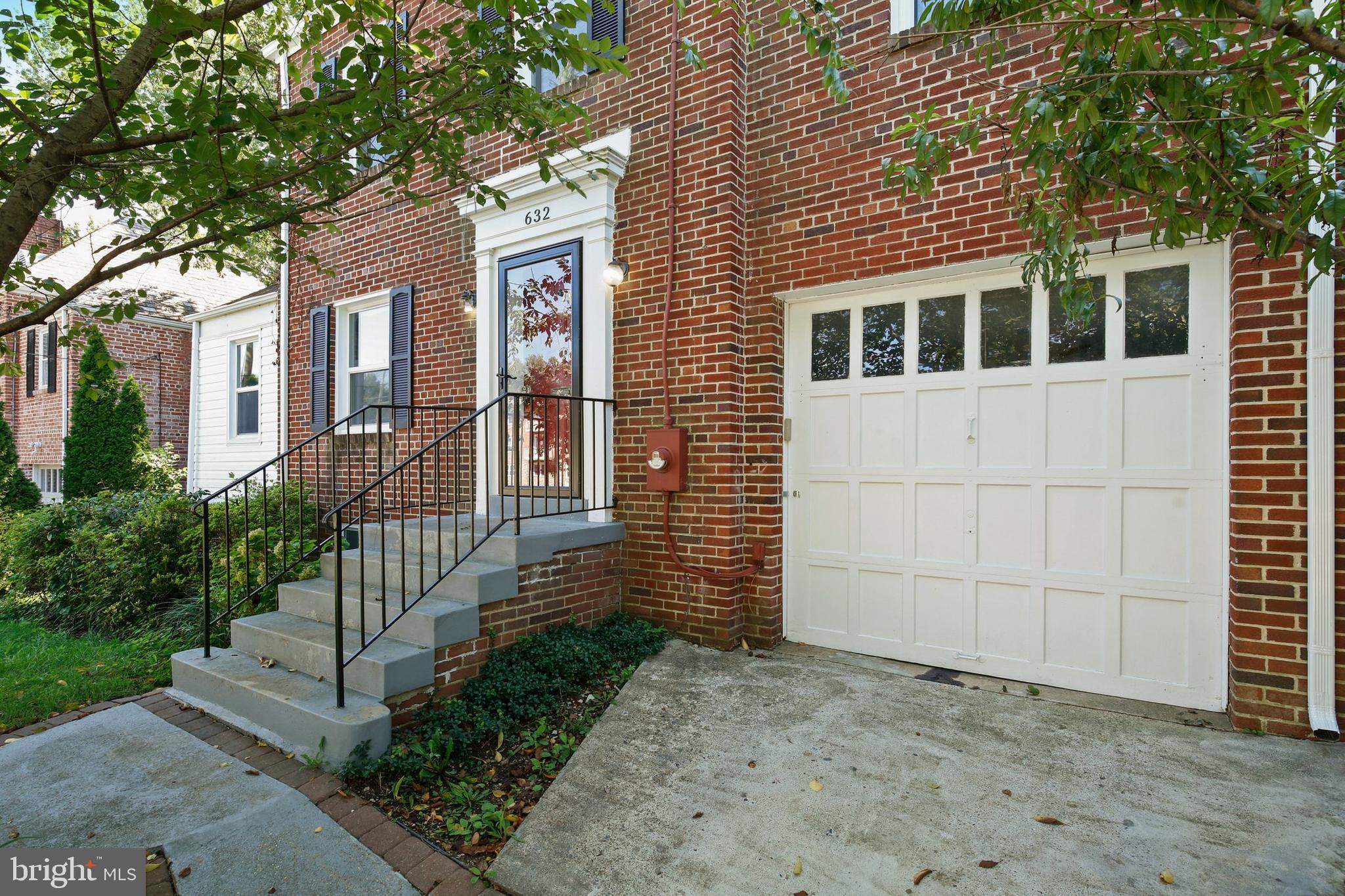 632 Wayne Avenue Silver Spring, MD 20910 - Photo 3 of 46 Gallery Image 3