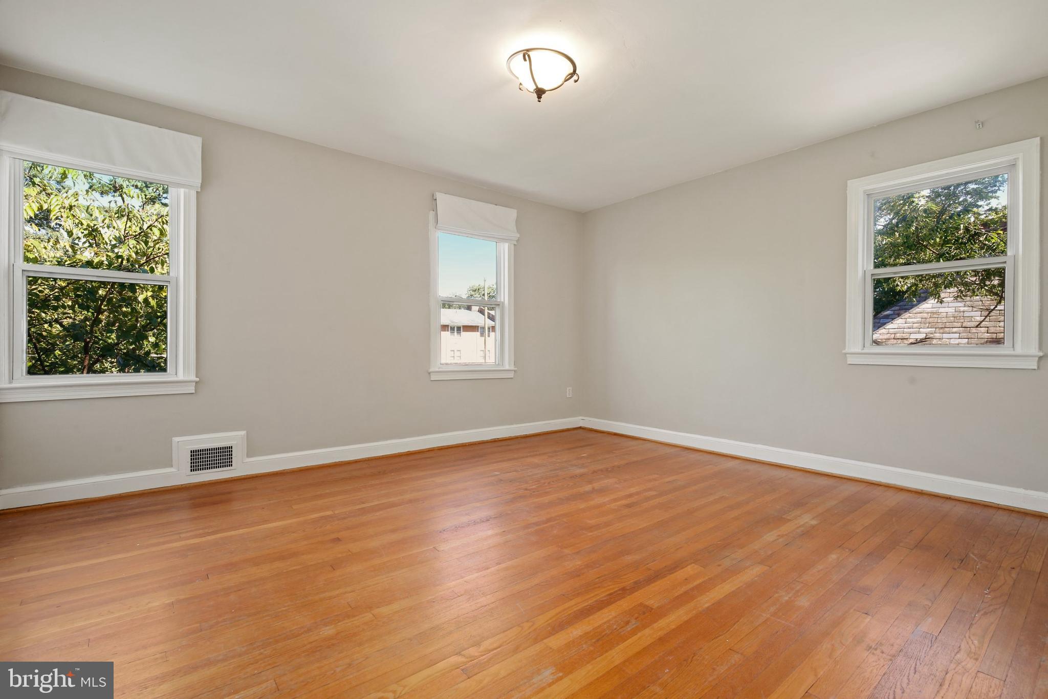 632 Wayne Avenue Silver Spring, MD 20910 - Photo 22 of 46 Gallery Image 22