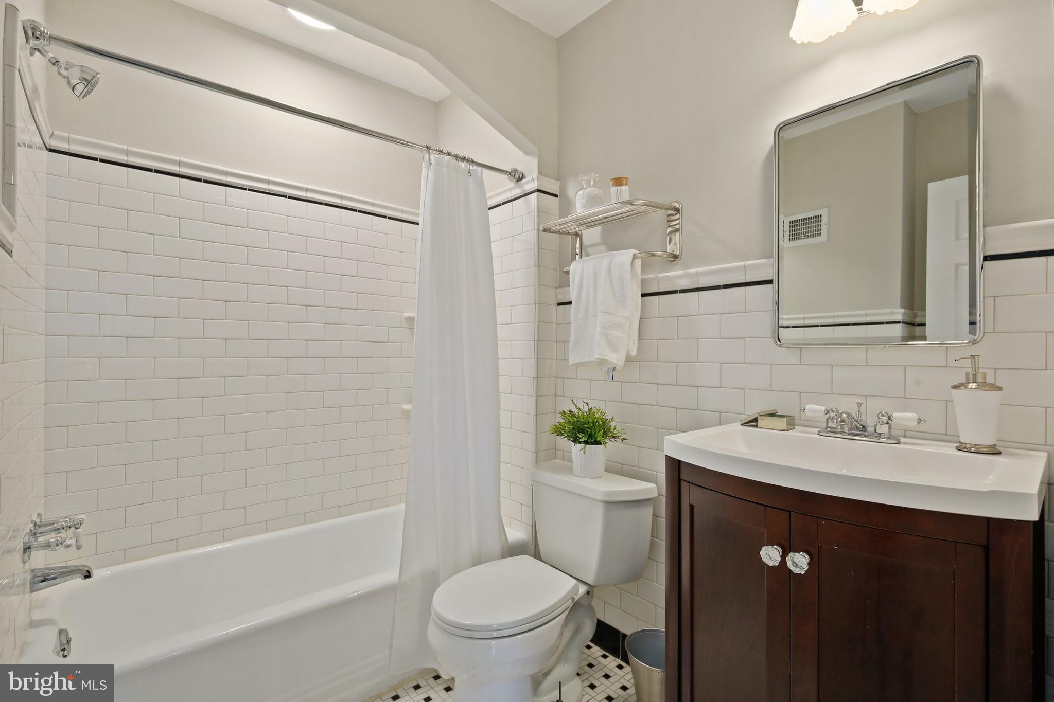 632 Wayne Avenue Silver Spring, MD 20910 - Photo 26 of 46 Gallery Image 26
