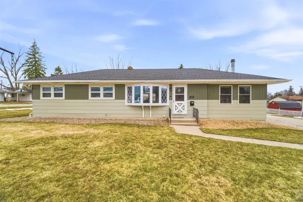 $249,900 | 325 Quincy Avenue, Omro, WI 54963