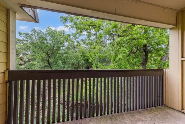 $1,695 | 4845 Cedar Springs Road, Unit 368, Dallas, TX 75219