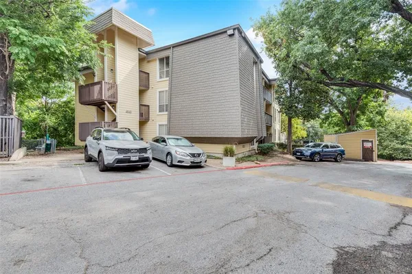 $1,695 | 4845 Cedar Springs Road, Unit 368, Dallas, TX 75219