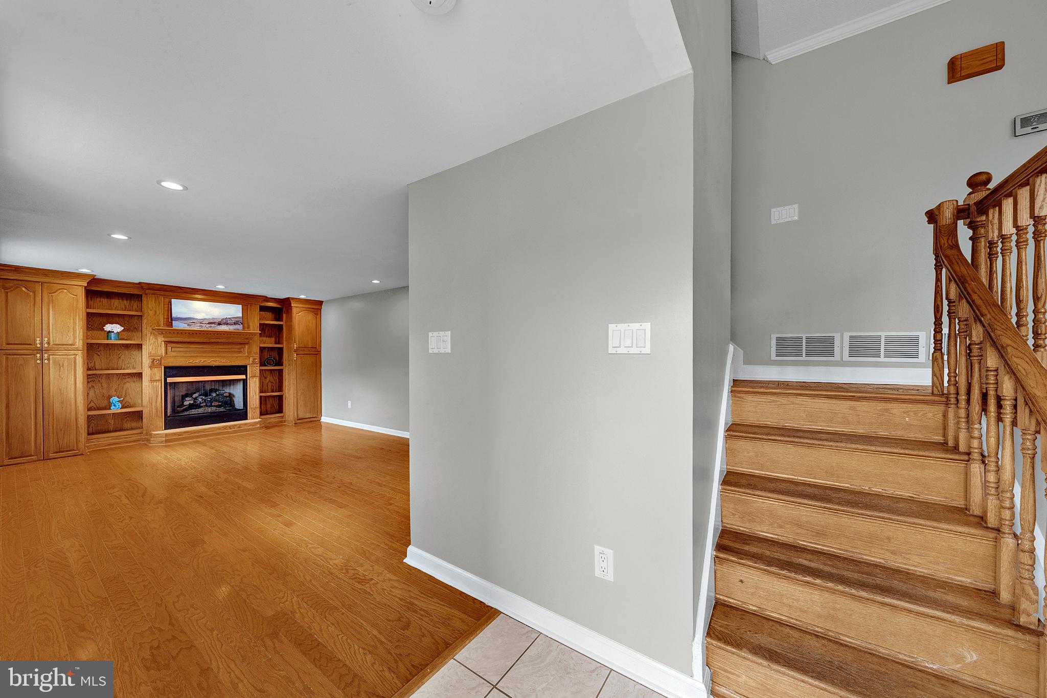 31 Sherbrooke Road Ewing, NJ 08638 - Photo 5 of 33 Gallery Image 5