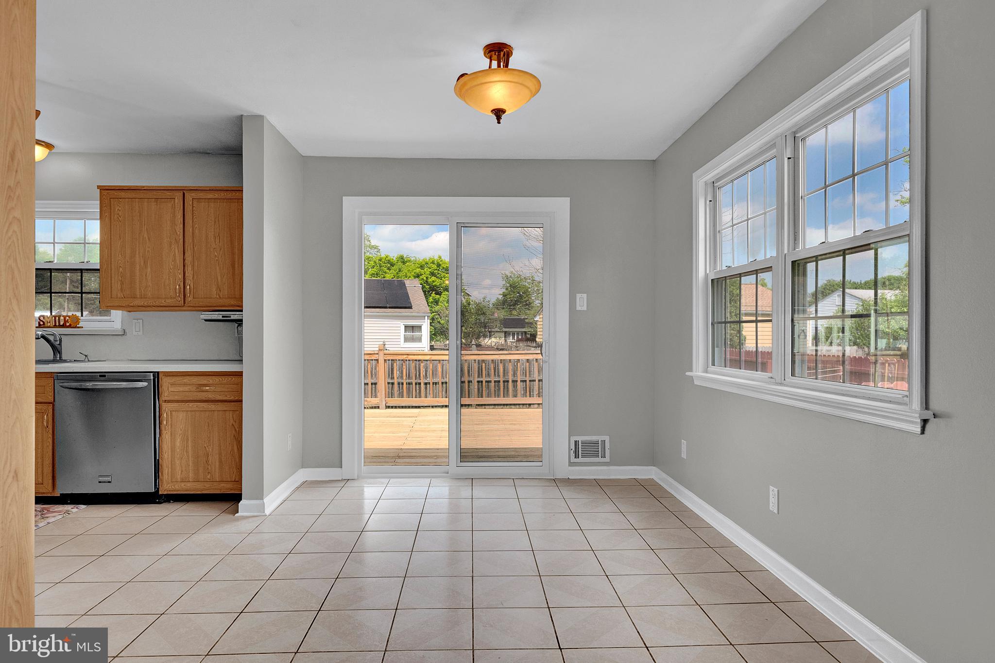 31 Sherbrooke Road Ewing, NJ 08638 - Photo 9 of 33 Gallery Image 9