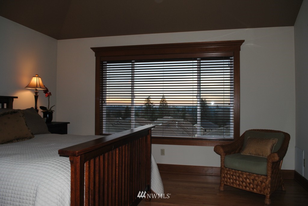 16735 166th Place Southeast Renton, WA 98058 - Photo 8 of 11 Gallery Image 8