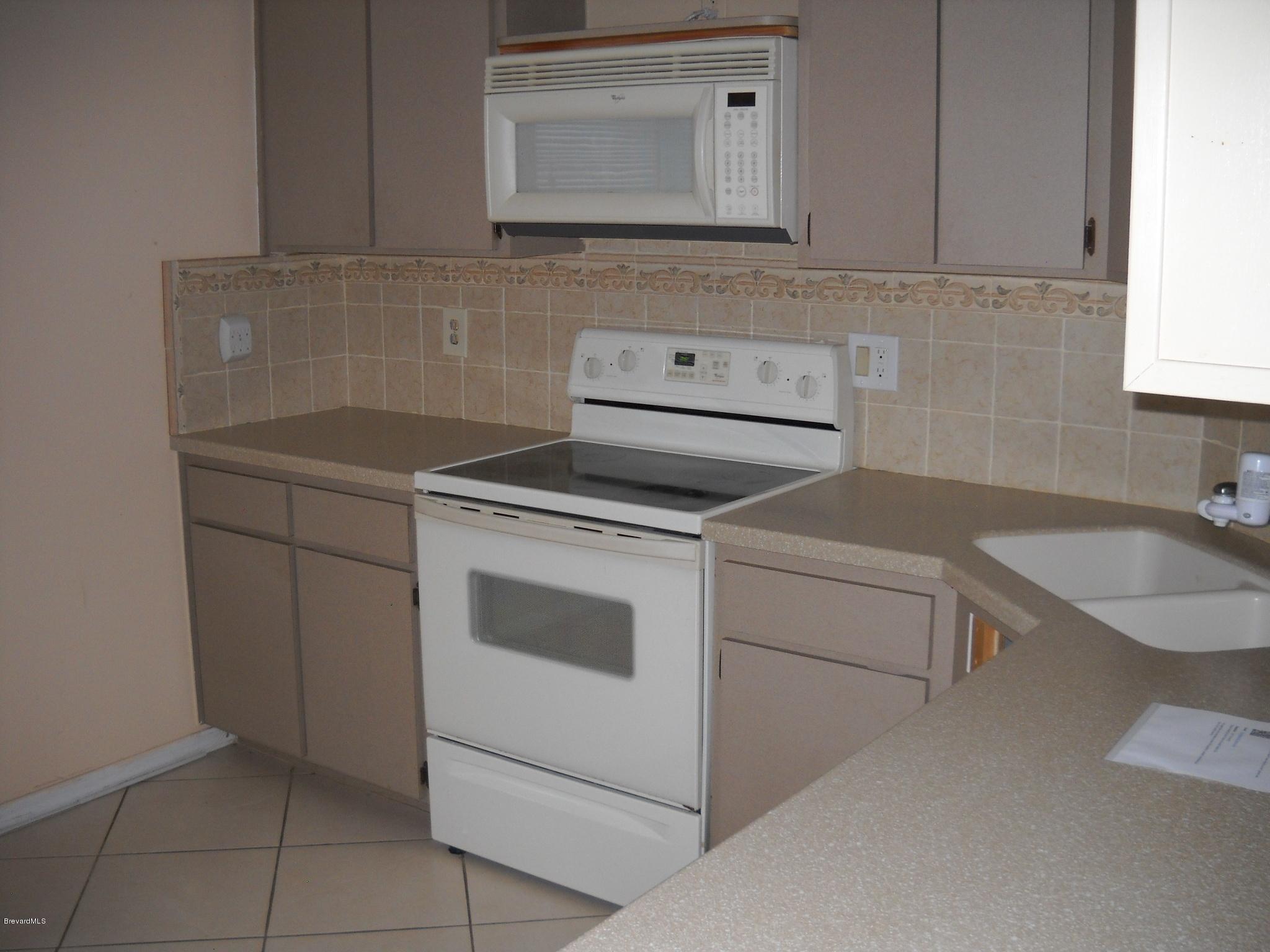 6468 Hudson Road Cocoa, FL 32927 - Photo 6 of 18 Kitchen view