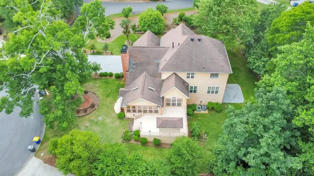 $750,000 | 915 Chipley Court Northeast, Marietta, GA 30062