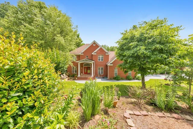 $750,000 | 915 Chipley Court Northeast, Marietta, GA 30062