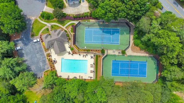 $750,000 | 915 Chipley Court Northeast, Marietta, GA 30062