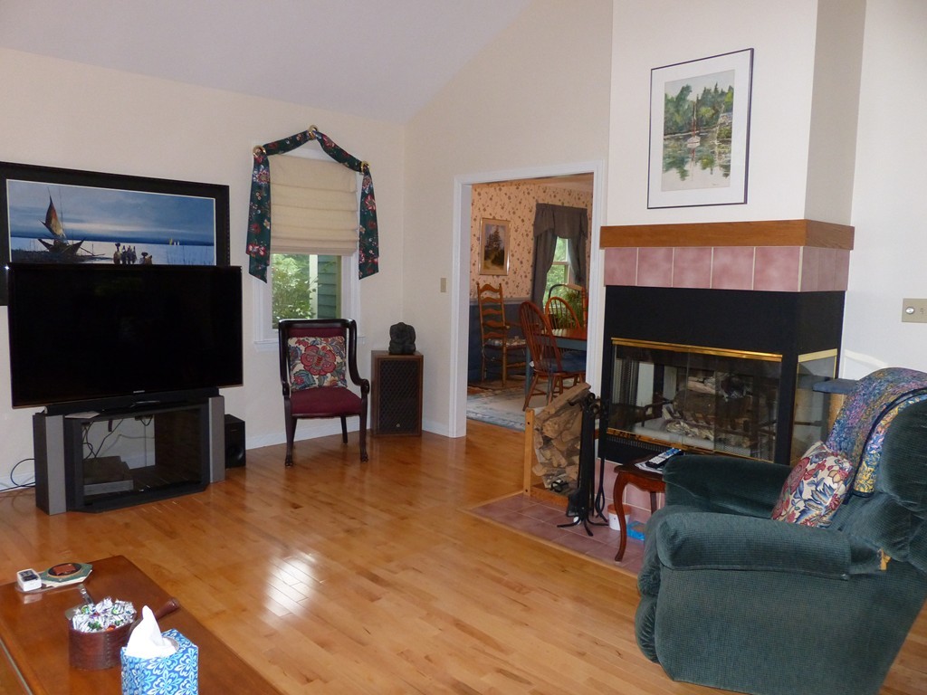 11 Rainbow Ridge Georgetown, MA 01833 - Photo 7 of 23 Gallery Image 7
