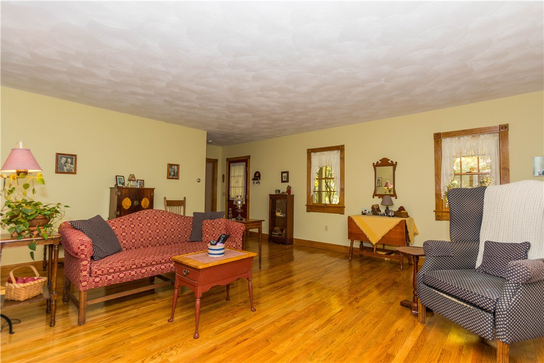 780 Durfee Hill Road Glocester, RI 02814 - Photo 13 of 39