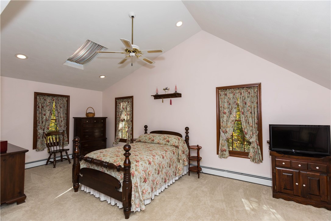 780 Durfee Hill Road Glocester, RI 02814 - Photo 24 of 39