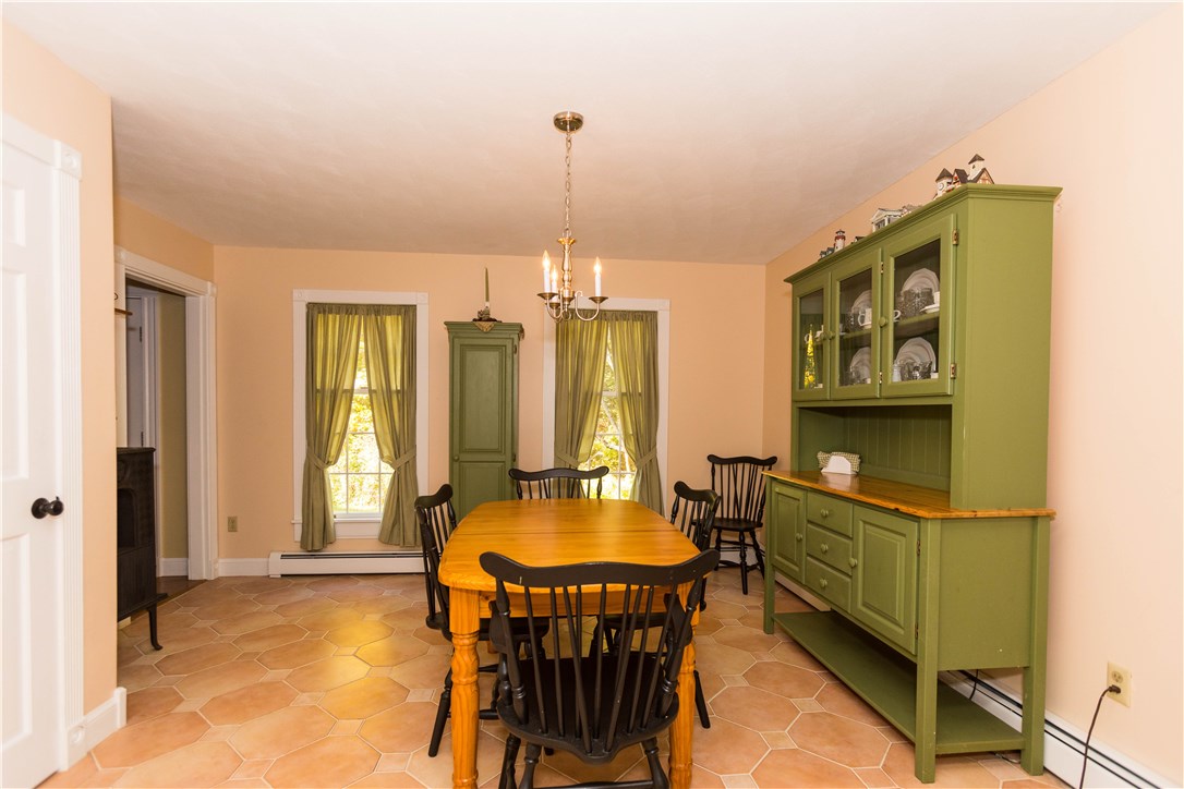 780 Durfee Hill Road Glocester, RI 02814 - Photo 10 of 39