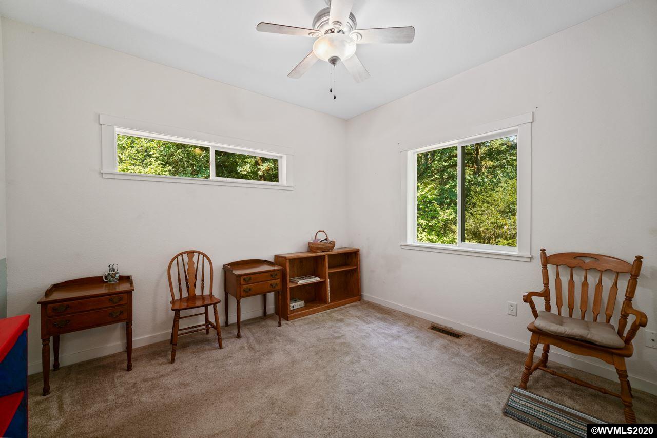 16200 Oakdale Road Dallas, OR 97338 - Photo 14 of 37