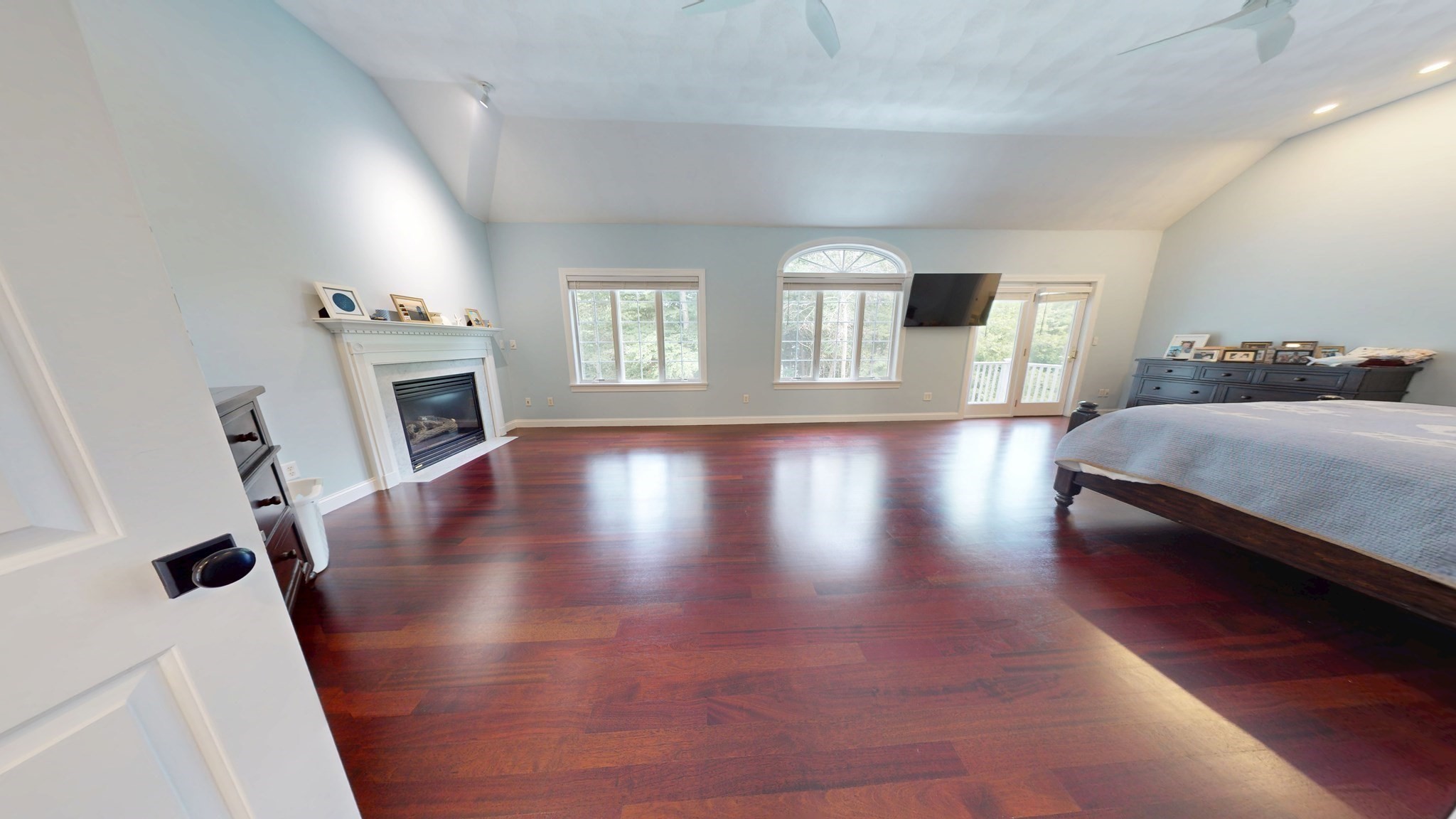 2 Spruce Run Beverly, MA 01915 - Photo 17 of 42 Gallery Image 17