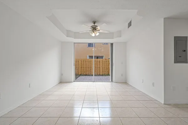 $445,000 | 8520 Northwest 139th Terrace, Unit 1602, Miami Lakes, FL 33016