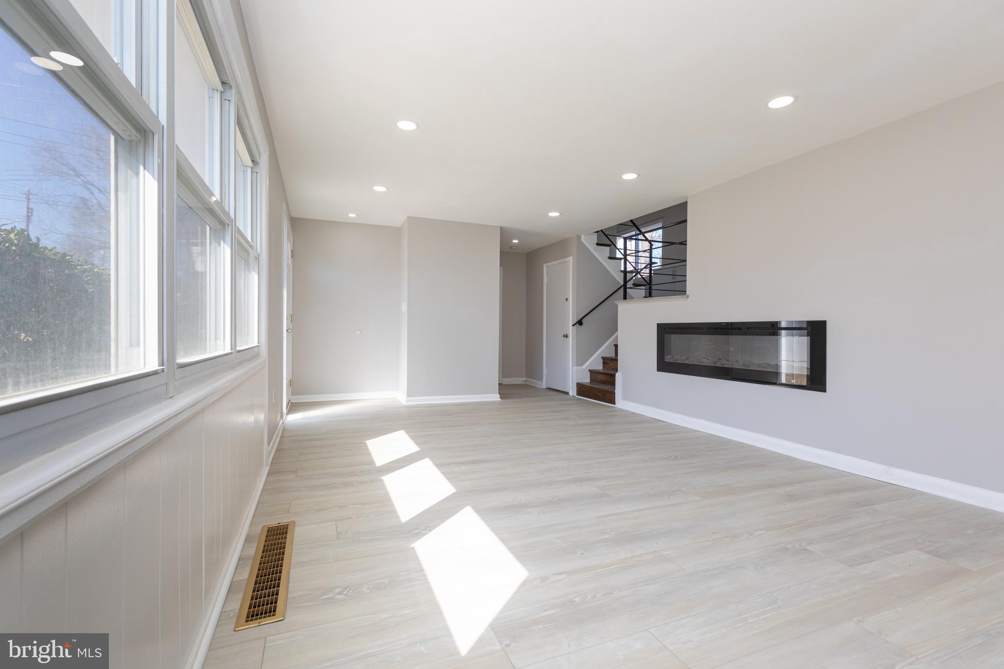 6324 Beryl Road Alexandria, VA 22312 - Photo 7 of 55