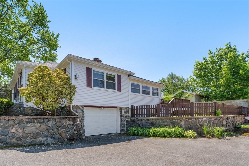 66 Overlook Road Marblehead, MA 01945 - Photo 24 of 34