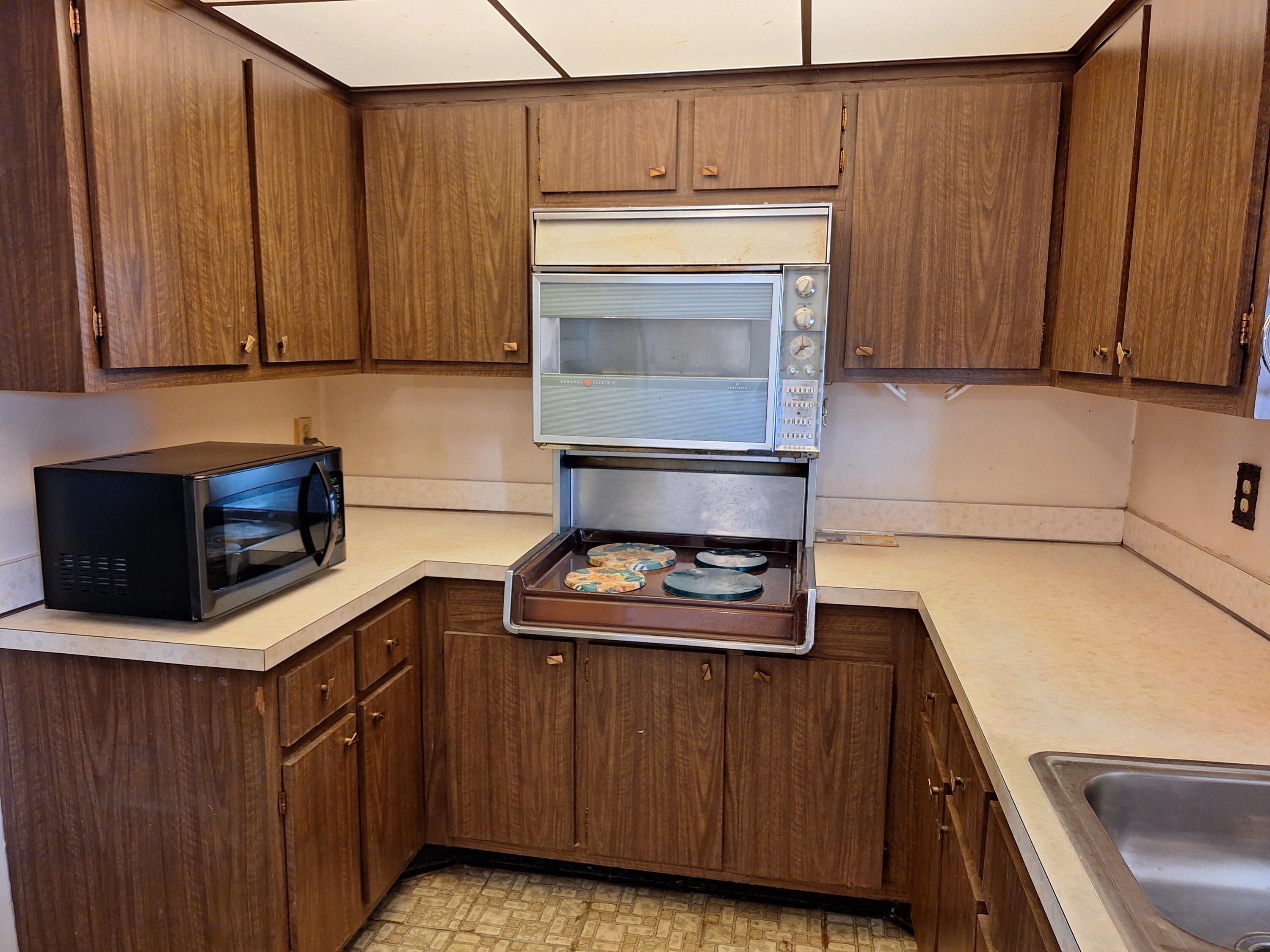 2596 Rosehaven Road West Palm Beach, FL 33415 - Photo 11 of 26 20251207_113829