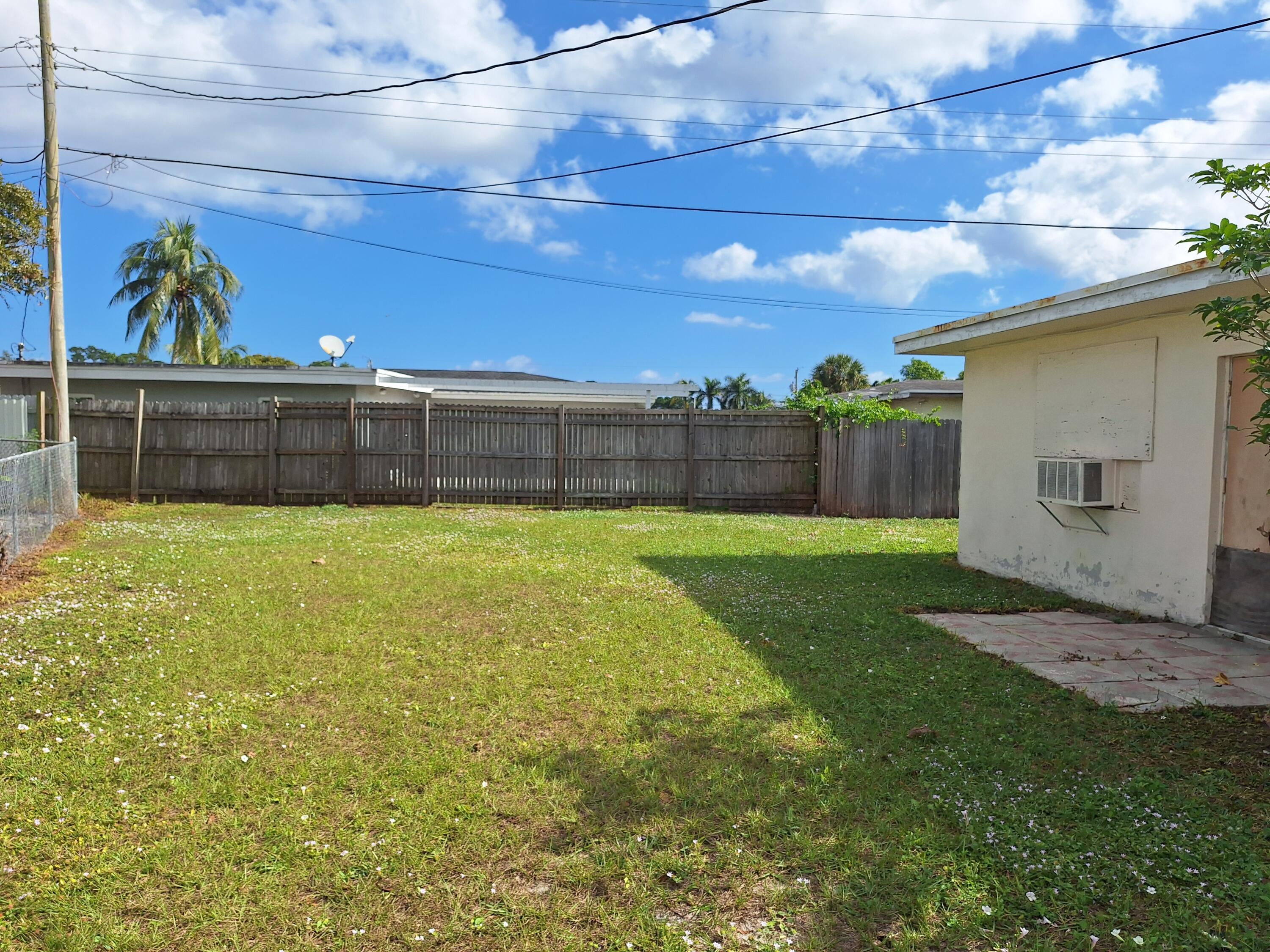 2596 Rosehaven Road West Palm Beach, FL 33415 - Photo 25 of 26 20251207_115355 - Copy