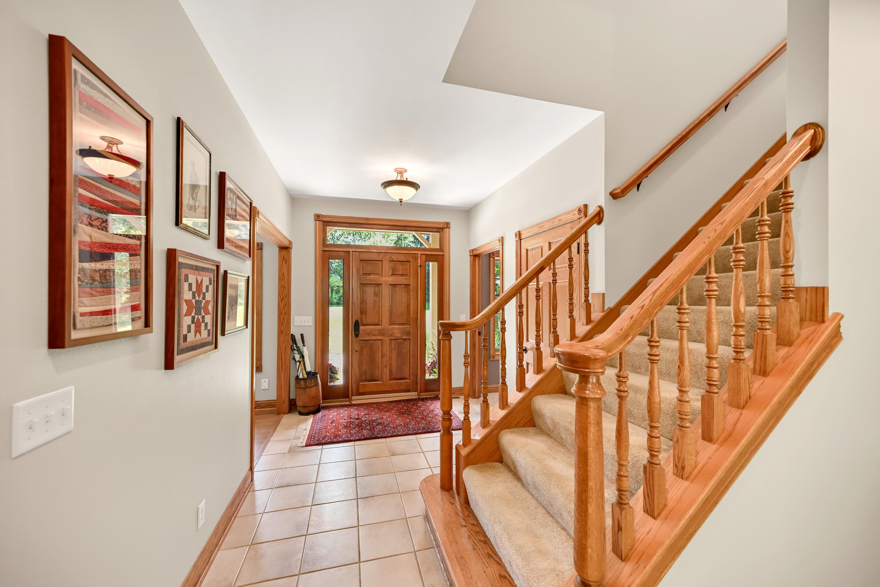 8510 Hawthorne Road Mequon, WI 53097 - Photo 2 of 49 Front Entry
