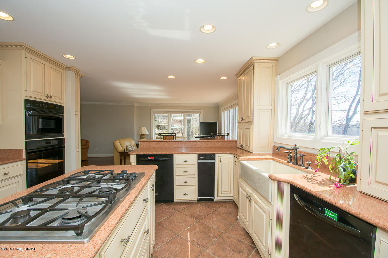 7305 Fox Harbor Road Prospect, KY 40059 - Photo 15 of 64 Eat in Kitchen view