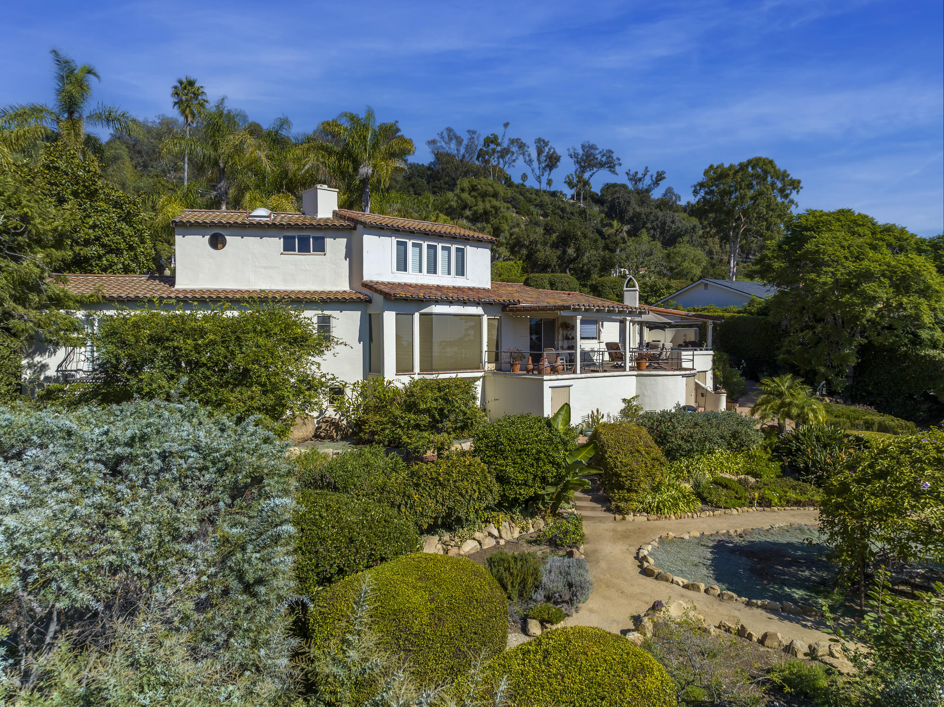 1611 Paterna Road Santa Barbara, CA 93103 - Photo 12 of 13 front view of a house with a yard