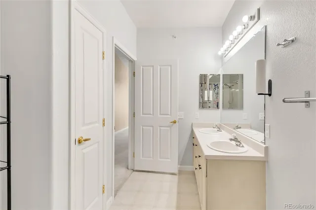 $425,000 | 8456 South Hoyt Way, Unit 301, Littleton, CO 80128