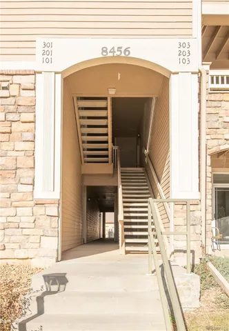 $425,000 | 8456 South Hoyt Way, Unit 301, Littleton, CO 80128