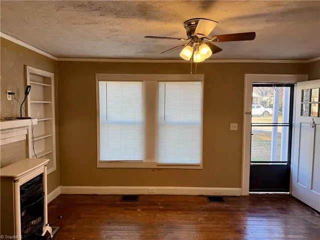 $180,000 | 413 Greenwood Drive, High Point, NC 27262