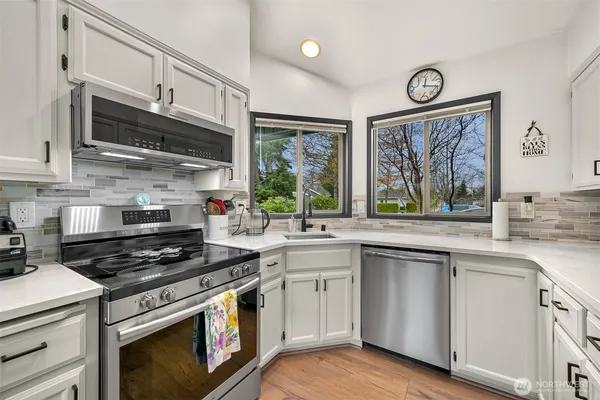 $595,000 | 4858 North Village Lane, Unit A, Bellingham, WA 98226