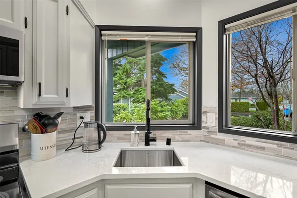 $595,000 | 4858 North Village Lane, Unit A, Bellingham, WA 98226