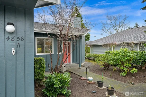 $595,000 | 4858 North Village Lane, Unit A, Bellingham, WA 98226