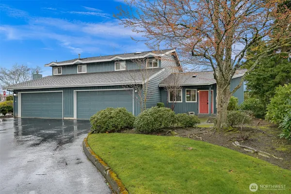 $595,000 | 4858 North Village Lane, Unit A, Bellingham, WA 98226