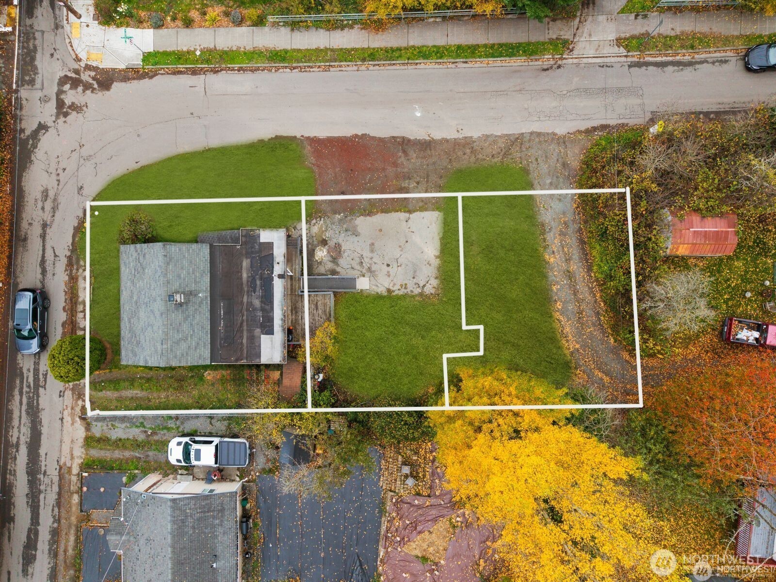 9018 7th Avenue South Seattle, WA 98108 - Photo 1 of 11 an aerial view of a tennis court