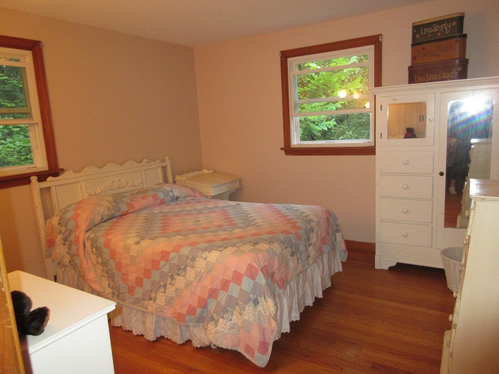 497 Montgomery Road Westfield, MA 01085 - Photo 11 of 20 Gallery Image 11