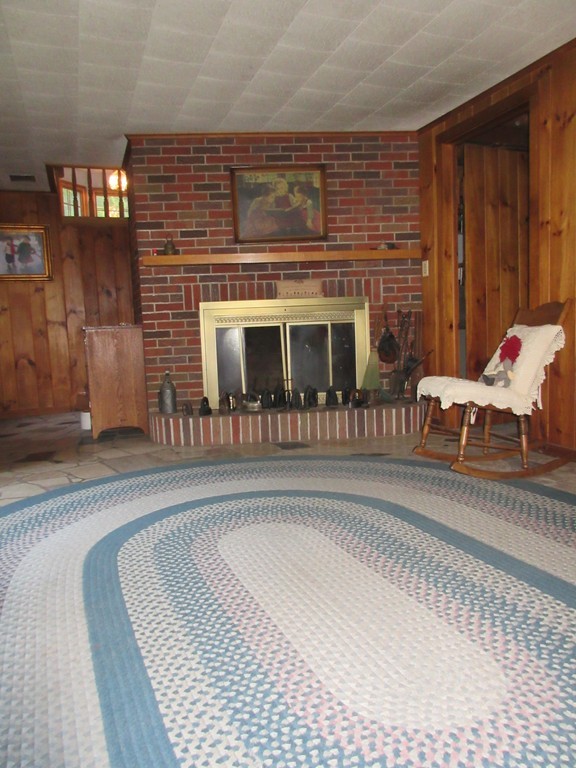 497 Montgomery Road Westfield, MA 01085 - Photo 14 of 20 Gallery Image 14