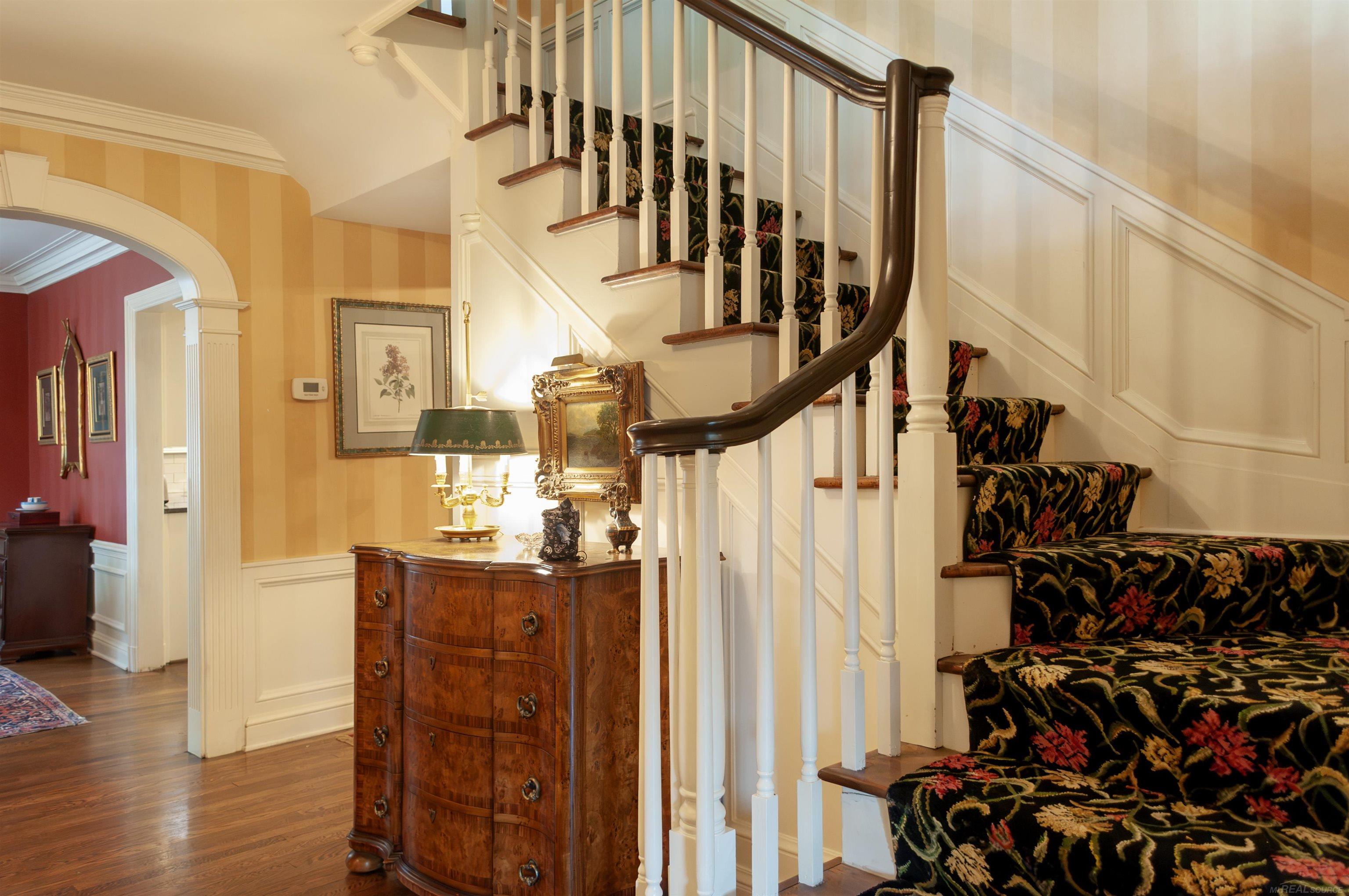118 Moran Road Grosse Pointe, MI 48236 - Photo 34 of 76 50130609-5F7EA0F0-3BF7-4E05-A473-729BC8D7493B.JPG