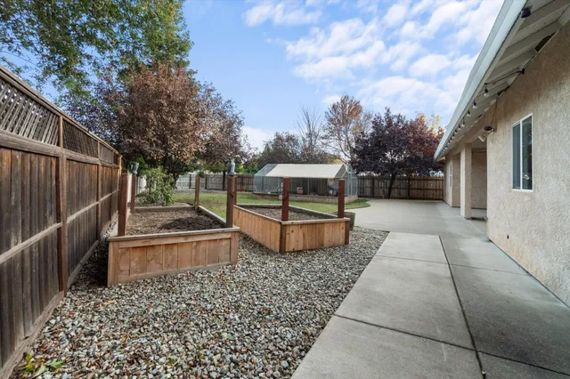 $499,000 | 2899 Gunn Court, Redding, CA 96001