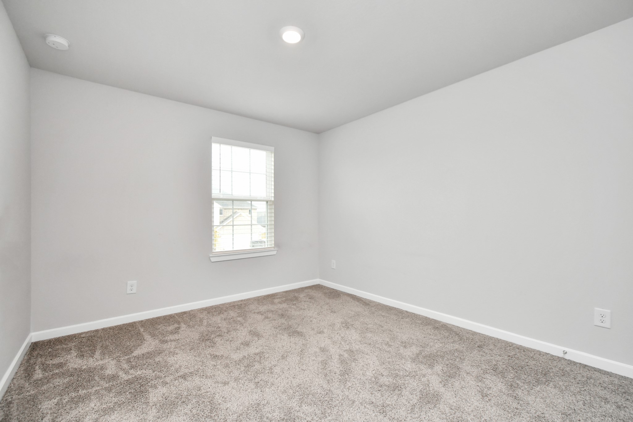 1218 Raburn Run Lane Tomball, TX 77375 - Photo 30 of 37 an empty room with windows