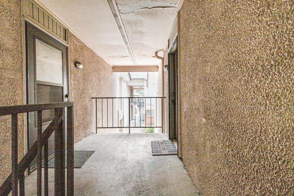 12806 Midway Road, Unit 2029 Dallas, TX 75244 - Photo 3 of 26 Gallery Image 3