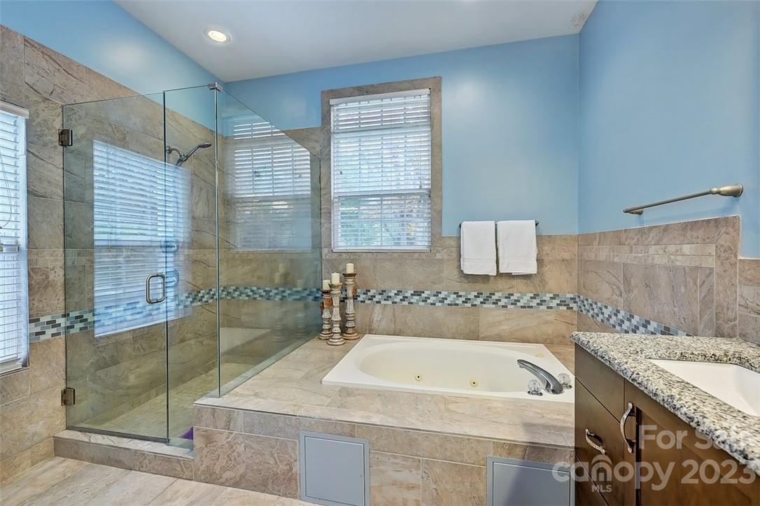 7914 Gilead Road Huntersville, NC 28078 - Photo 17 of 48 Gallery Image 17