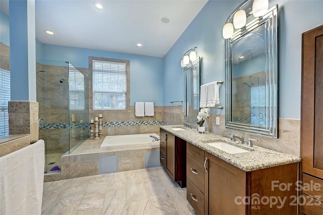 7914 Gilead Road Huntersville, NC 28078 - Photo 18 of 48 Gallery Image 18