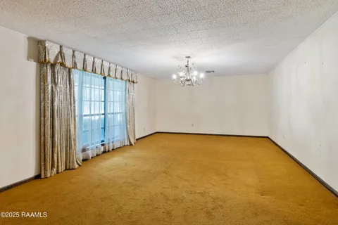 $200,000 | 716 Interlaken Drive, New Iberia, LA 70563