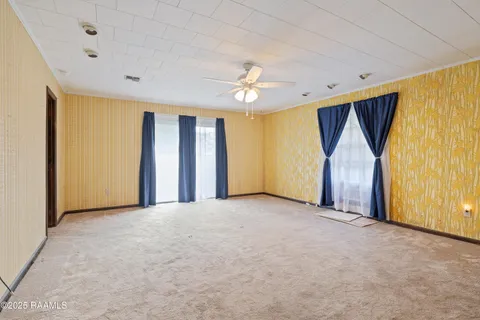 $200,000 | 716 Interlaken Drive, New Iberia, LA 70563