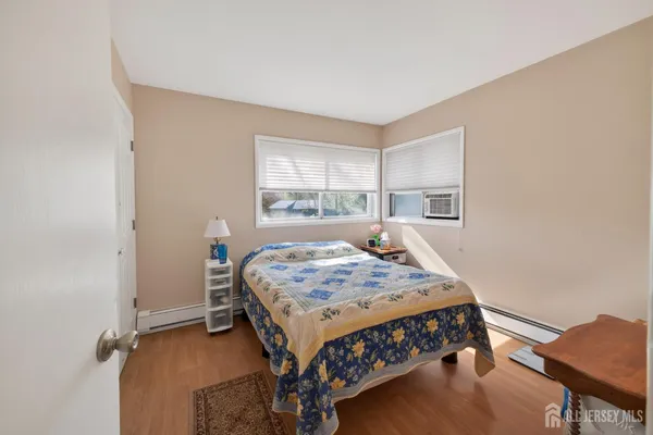 $540,000 | 1 Cambridge Road, Kendall Park, NJ 08824