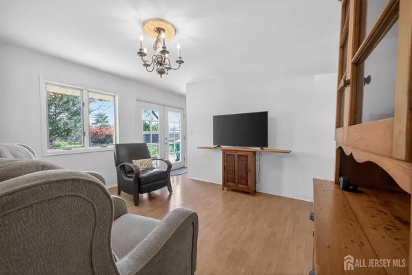 $540,000 | 1 Cambridge Road, Kendall Park, NJ 08824