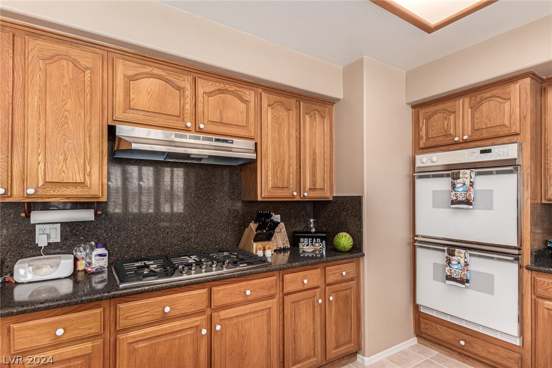 147 Wentworth Drive Henderson, NV 89074 - Photo 16 of 32