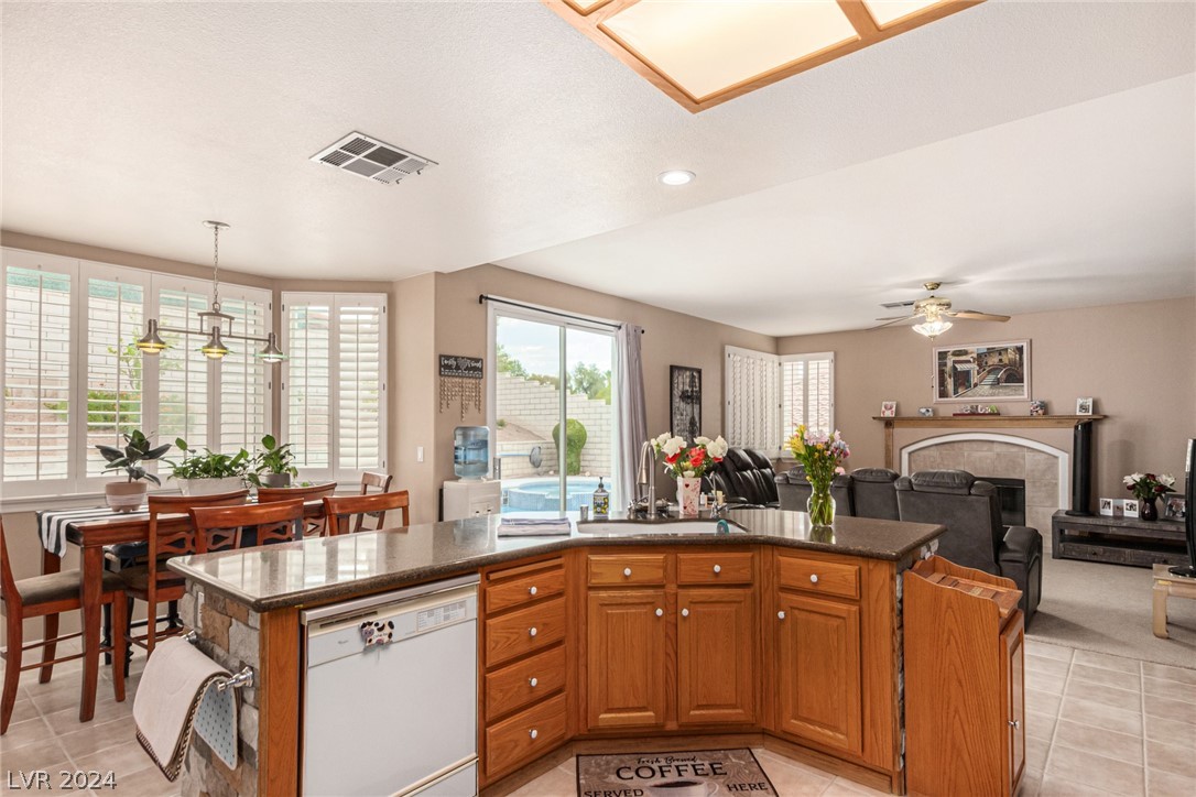 147 Wentworth Drive Henderson, NV 89074 - Photo 17 of 32