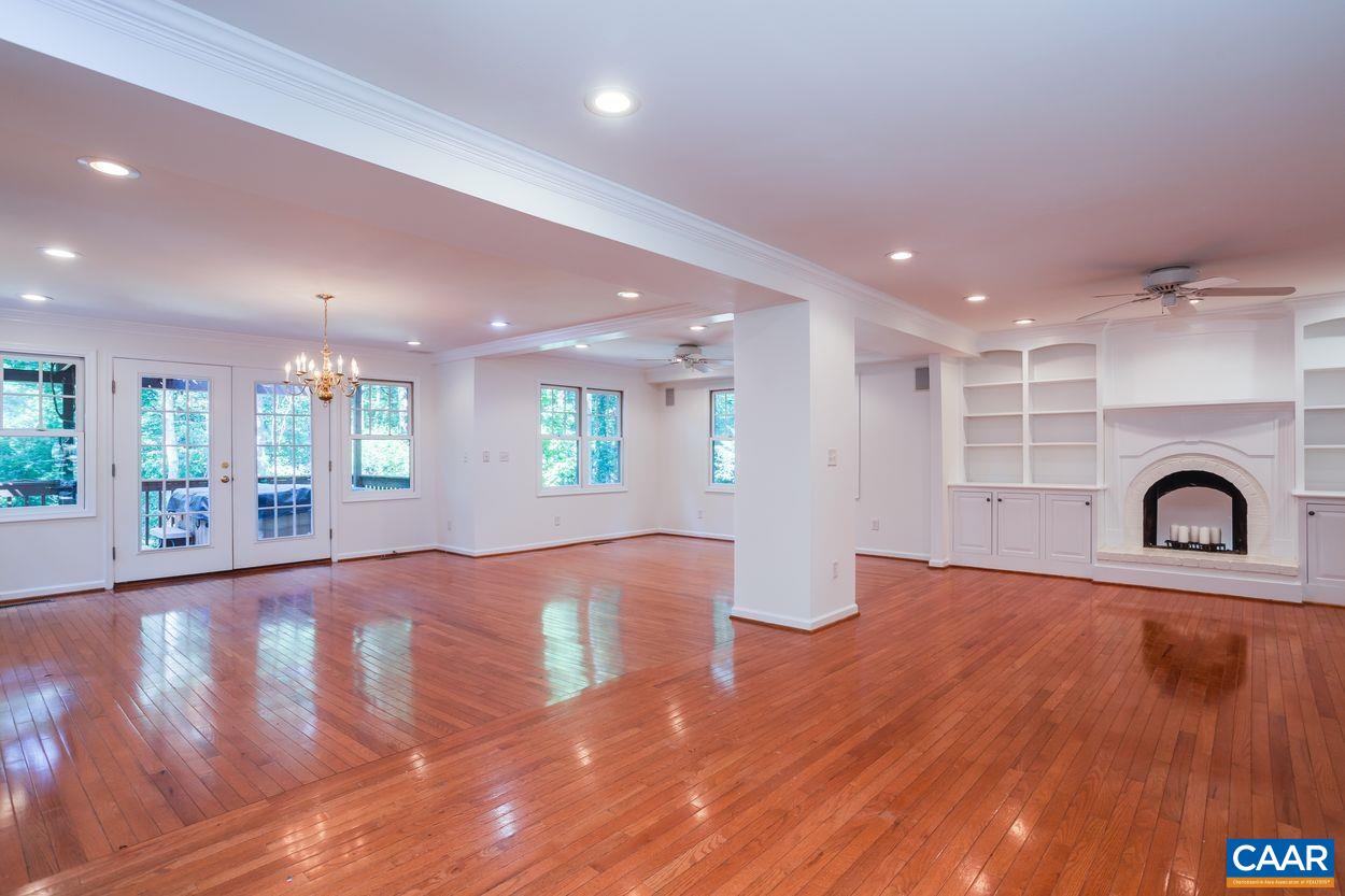 2245 Ridgeway Lane Charlottesville, VA 22911 - Photo 8 of 35 Gallery Image 8